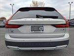 2024 V90 Cross Country Thumbnail 5