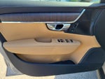 2023 V90 Cross Country Thumbnail 23