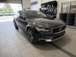 2025 V90 Cross Country Thumbnail 1