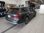 2025 V90 Cross Country Thumbnail 9