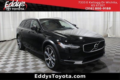 Photo of a 2025 Volvo V90 Cross Country AWD B6 Ultra 4DR Wagon for sale