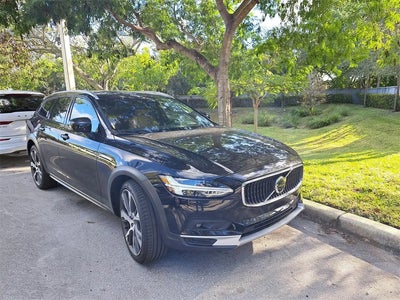 2025 Volvo V90 Cross Country AWD B6 Ultra 4DR Wagon