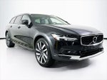 2022 V90 Cross Country Thumbnail 2
