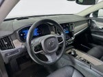 2022 V90 Cross Country Thumbnail 10