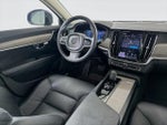 2022 V90 Cross Country Thumbnail 19