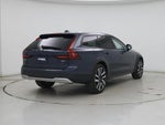 2025 V90 Cross Country Thumbnail 8