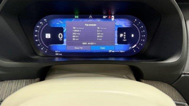 2023 Volvo XC90 B6 Ultimate Bright Theme 7P
