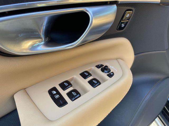 2023 Volvo XC90 - $41,677