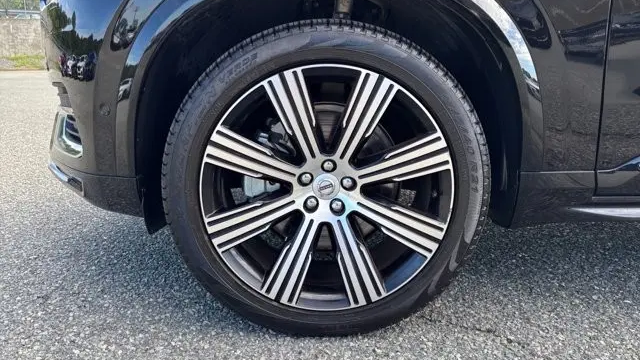 2023 Volvo XC90 B6 Ultimate Bright Theme 7P