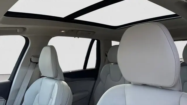 2023 Volvo XC90 B6 Ultimate Bright Theme 7P