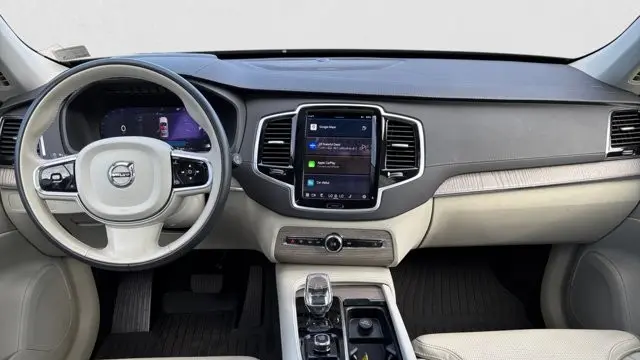 2023 Volvo XC90 B6 Ultimate Bright Theme 7P
