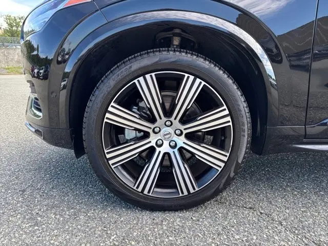 2023 Volvo XC90 - $47,995