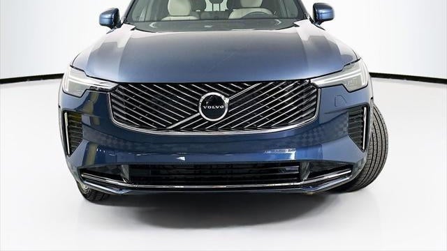 2026 Volvo XC90 B6 Core