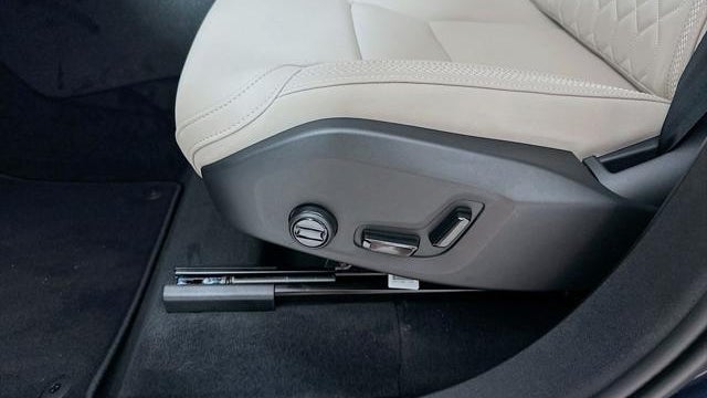 2026 Volvo XC90 B6 Core