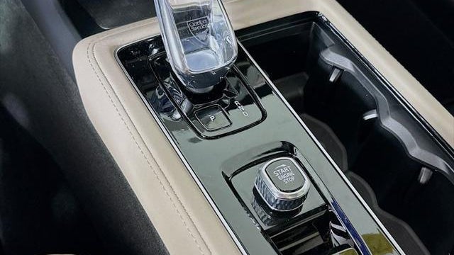 2026 Volvo XC90 B6 Core