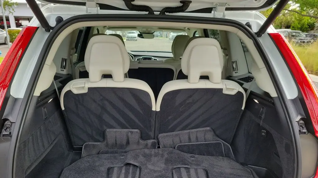 2023 Volvo XC90 B6 Ultimate Bright Theme 7P