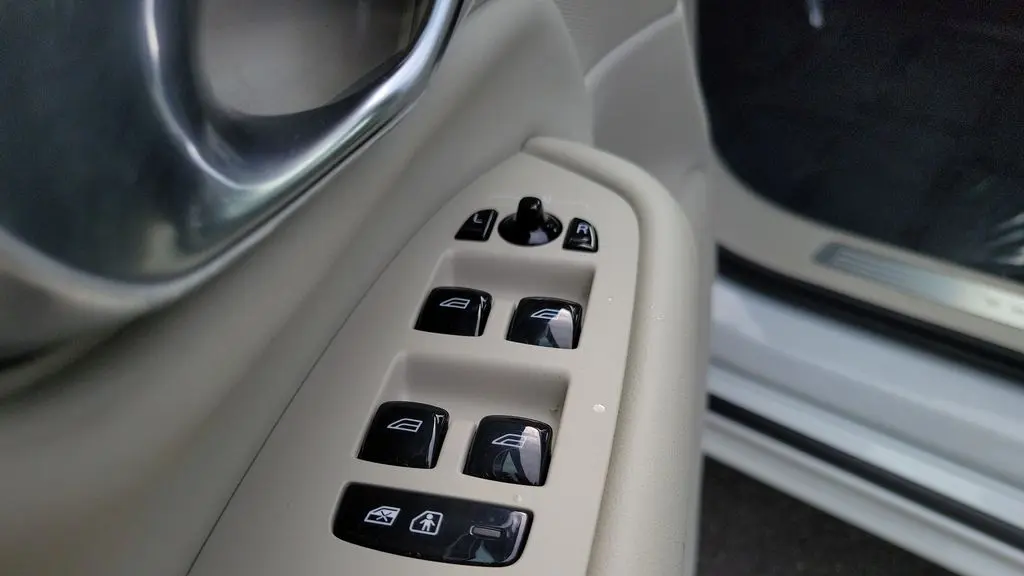 2023 Volvo XC90 B6 Ultimate Bright Theme 7P