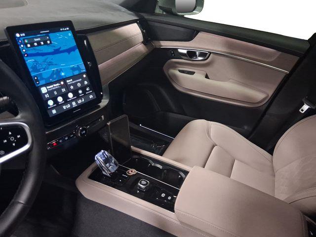 2025 Volvo XC90 - $45,429