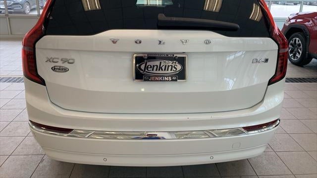 2025 Volvo XC90 B6 Plus Bright Theme 7P