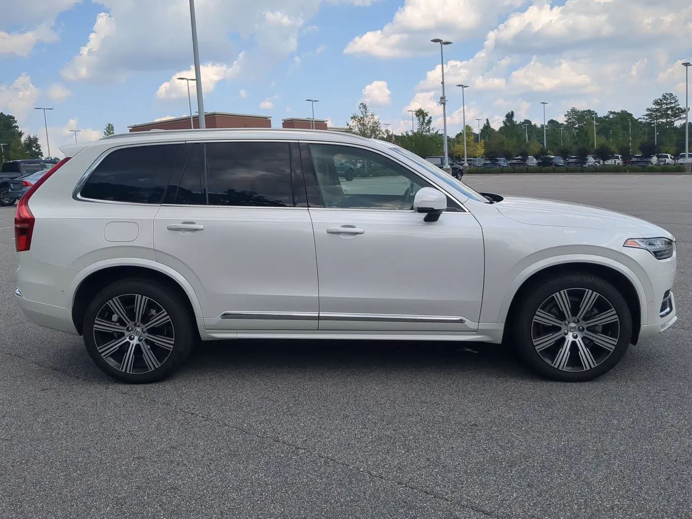 2024 Volvo XC90 - $43,304