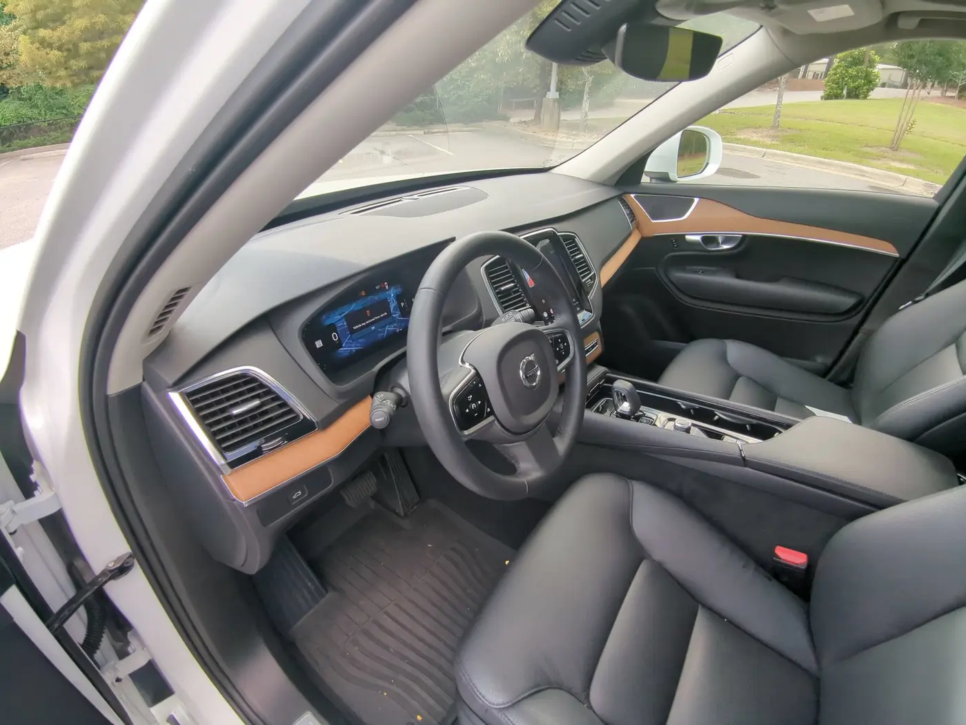 2024 Volvo XC90 - $43,304