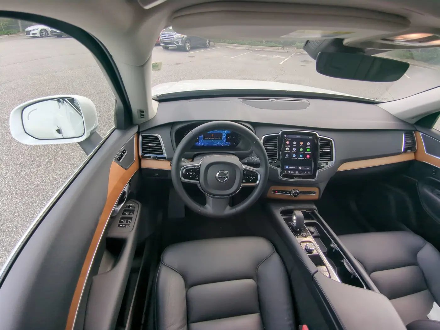 2024 Volvo XC90 - $43,304