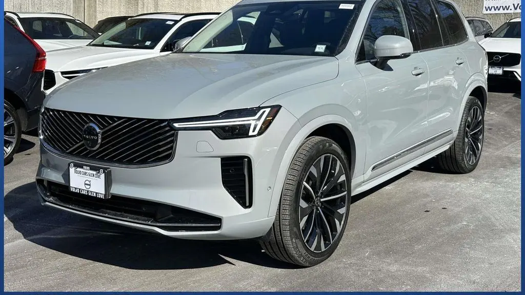 2026 Volvo XC90 B6 Plus 7P