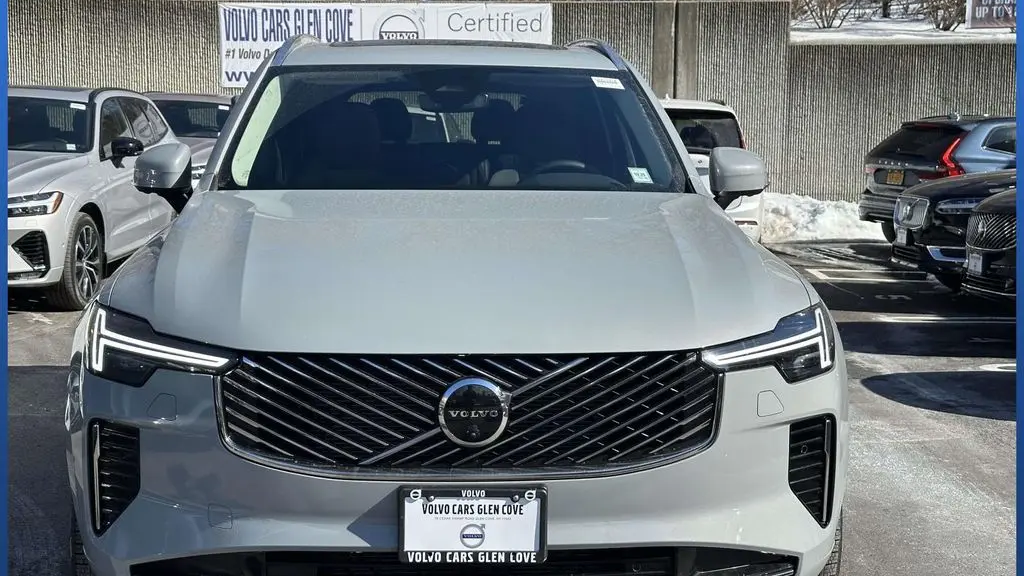 2026 Volvo XC90 B6 Plus 7P