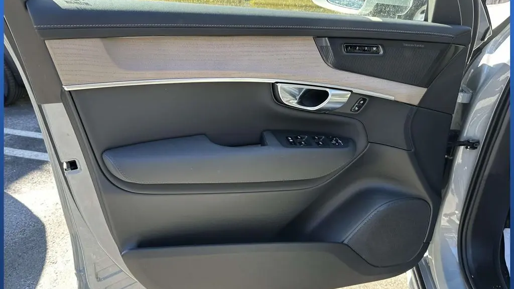 2026 Volvo XC90 B6 Plus 7P