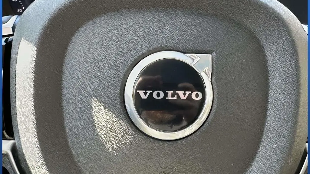 2026 Volvo XC90 B6 Plus 7P