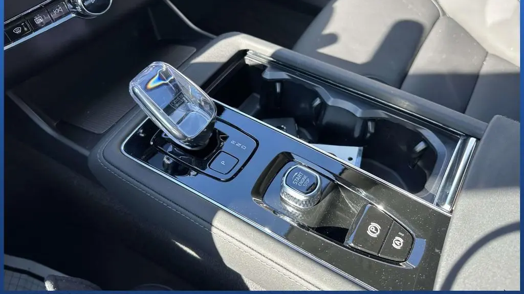 2026 Volvo XC90 B6 Plus 7P