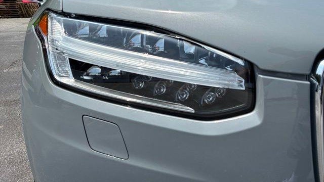 2025 Volvo XC90 B6 Plus Bright Theme 7P