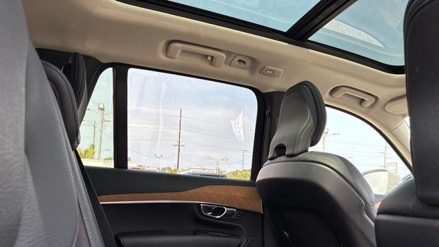 2025 Volvo XC90 B6 Plus Bright Theme 7P