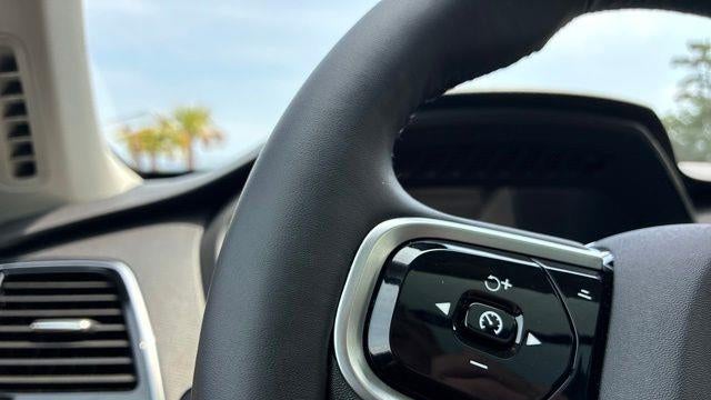 2025 Volvo XC90 B6 Plus Bright Theme 7P