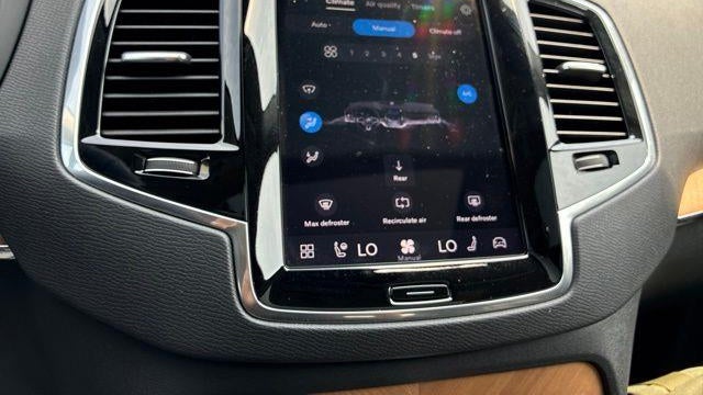 2025 Volvo XC90 B6 Plus Bright Theme 7P