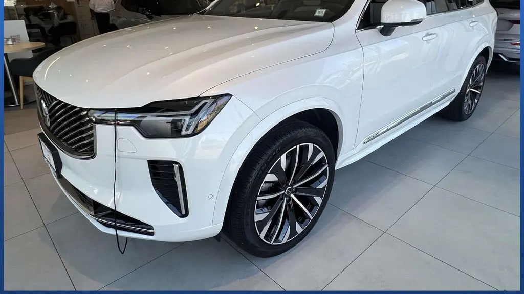 2026 Volvo XC90 B6 Plus 7P