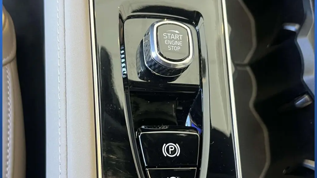 2026 Volvo XC90 B6 Plus 7P