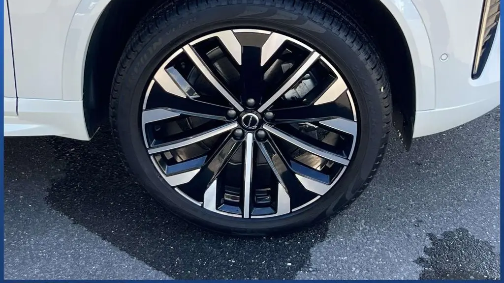 2026 Volvo XC90 B6 Plus 7P