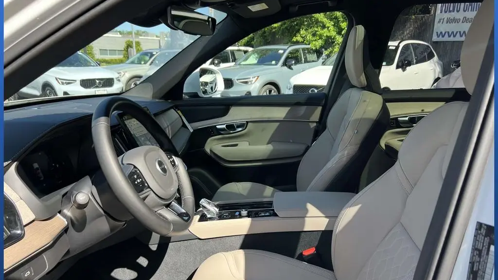 2026 Volvo XC90 B6 Plus 7P