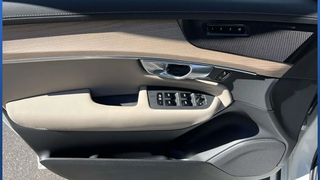 2026 Volvo XC90 B6 Plus 7P
