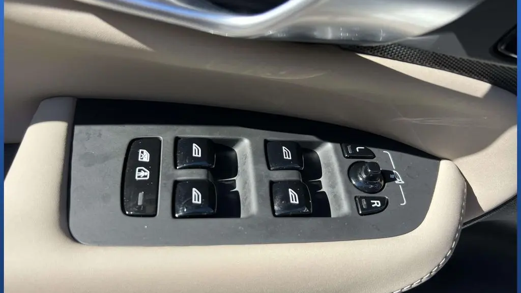 2026 Volvo XC90 B6 Plus 7P