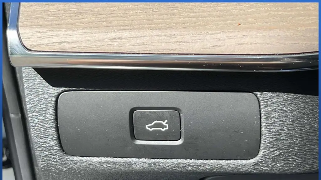 2026 Volvo XC90 B6 Plus 7P