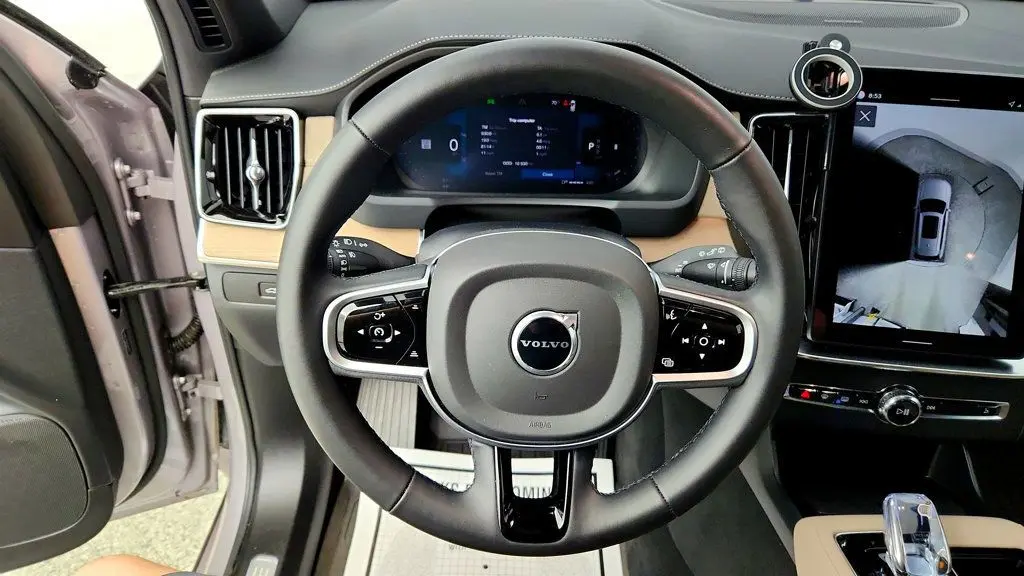 2026 Volvo XC90 B6 Plus 7P