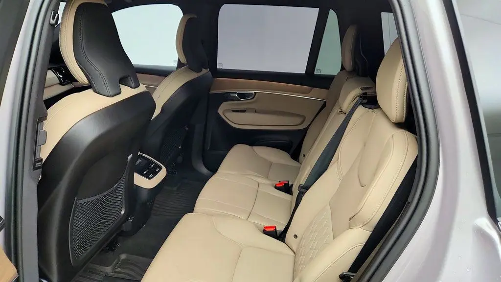 2026 Volvo XC90 B6 Plus 7P