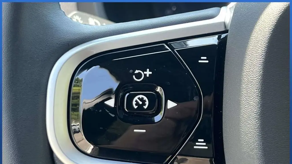 2026 Volvo XC90 B6 Plus 7P