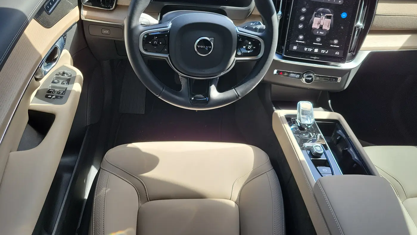 2026 Volvo XC90 B6 Plus 7P