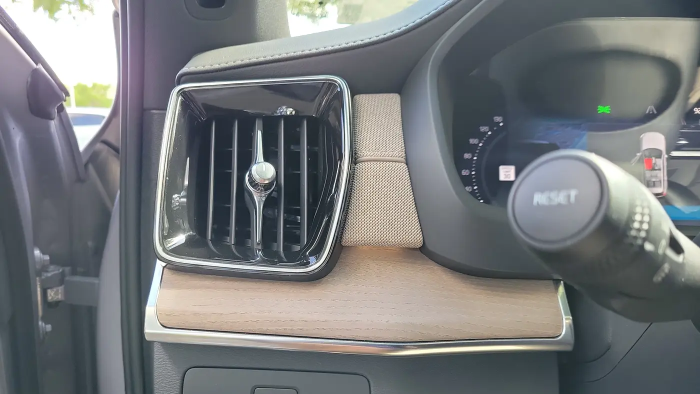 2026 Volvo XC90 B6 Plus 7P