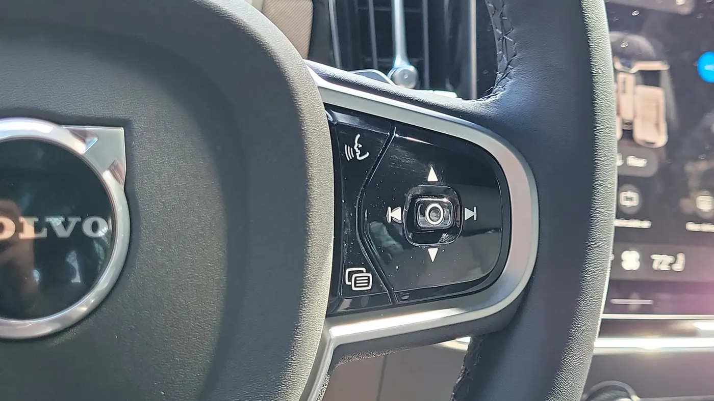 2026 Volvo XC90 B6 Plus 7P