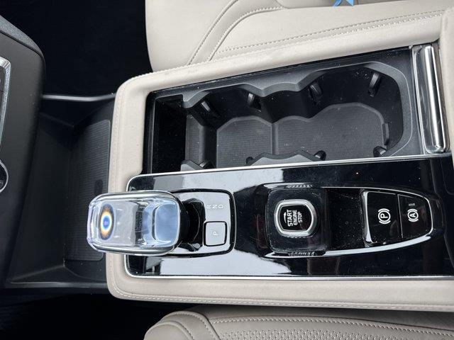 2026 Volvo XC90 - $47,899