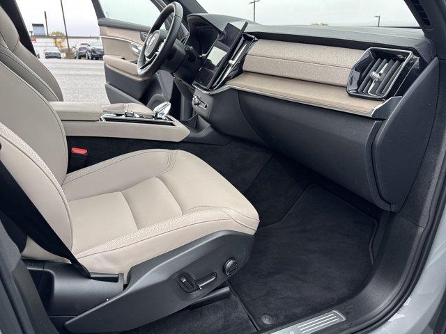 2026 Volvo XC90 - $47,899